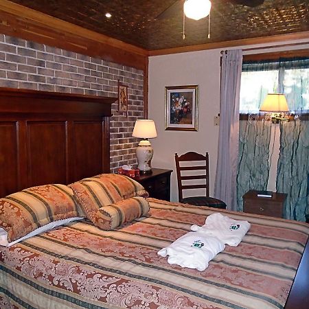 Gite La Halte Du Verger Bed And Breakfast Rivière-du-Loup Exteriör bild