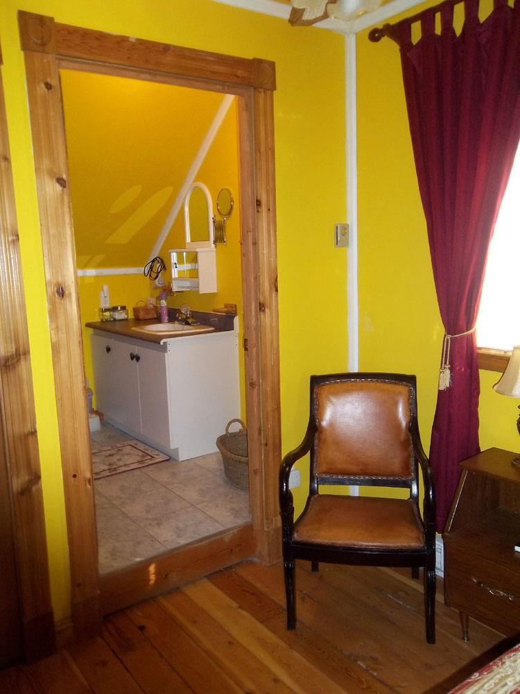 Gite La Halte Du Verger Bed And Breakfast Rivière-du-Loup Exteriör bild