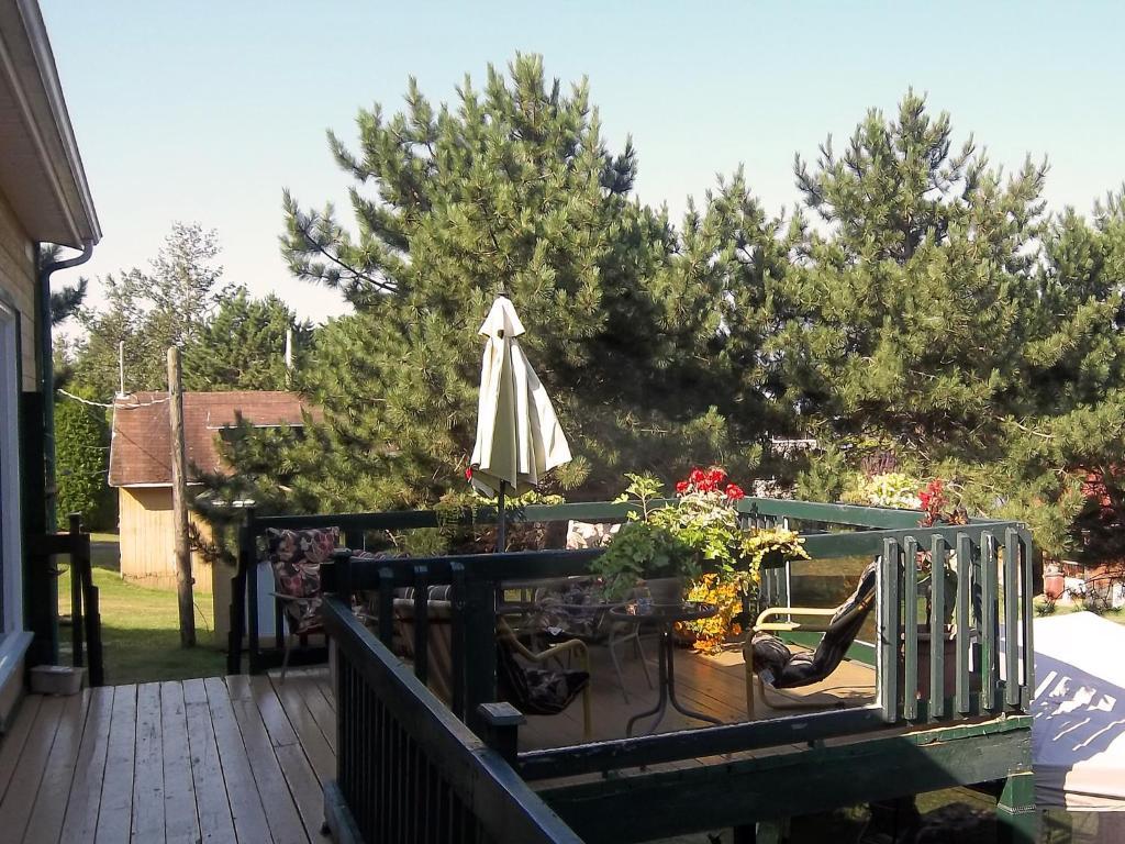 Gite La Halte Du Verger Bed And Breakfast Rivière-du-Loup Exteriör bild