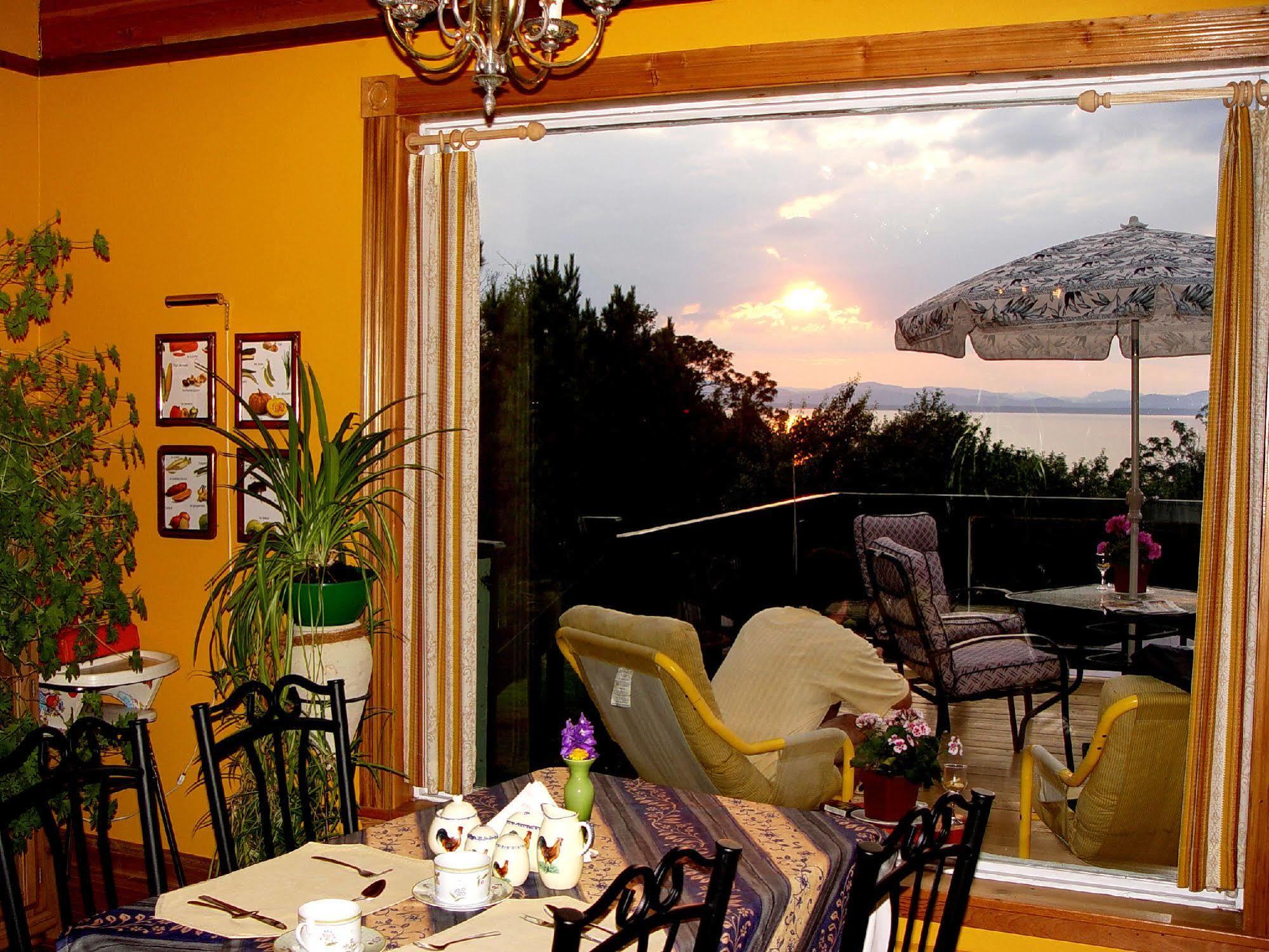 Gite La Halte Du Verger Bed And Breakfast Rivière-du-Loup Exteriör bild